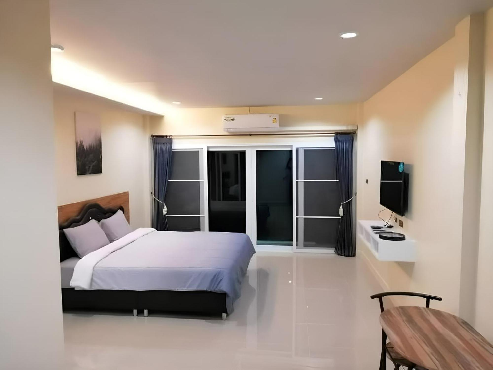 Triple J Hometel Bang Tao Beach  Buitenkant foto